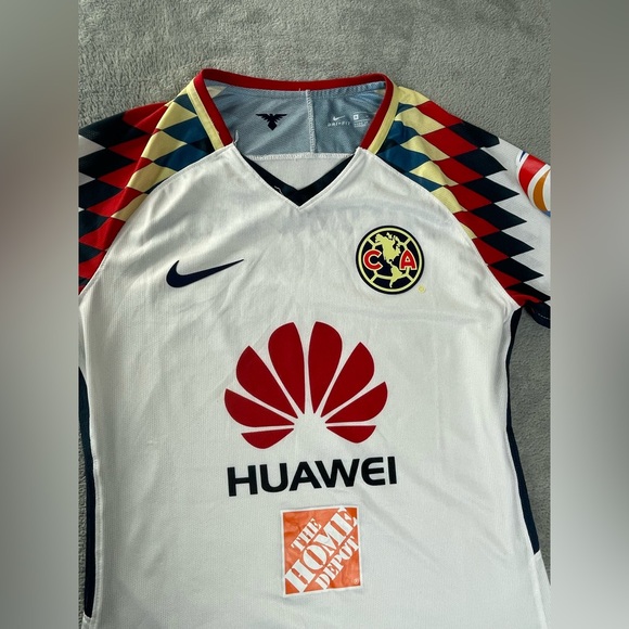 Club America Soccer Jersey Women’s Medium White - Picture 2 of 14